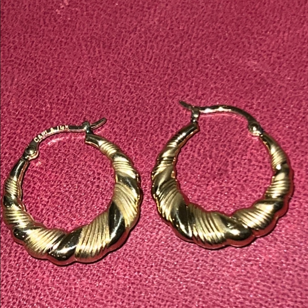 14k Gold Hoop Earrings by Carla